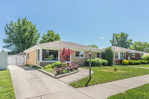 145 Princeton Street Des Plaines IL 60016