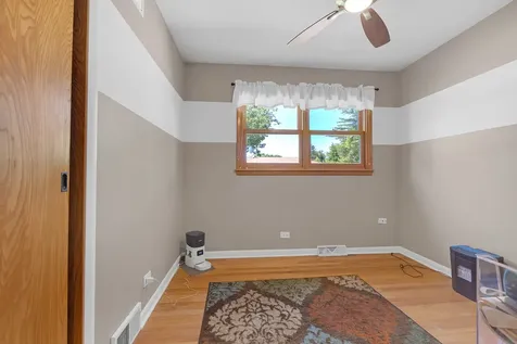 145 Princeton Street Des Plaines IL 60016