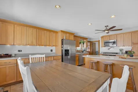 145 Princeton Street Des Plaines IL 60016