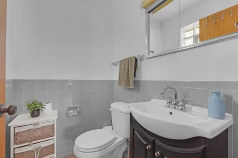 145 Princeton Street Des Plaines IL 60016
