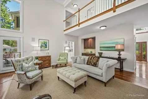 554 West Rosiland Drive N Palatine IL 60074