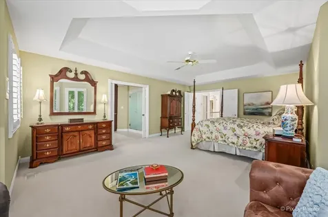 554 West Rosiland Drive N Palatine IL 60074