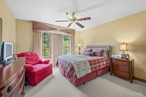 554 West Rosiland Drive N Palatine IL 60074