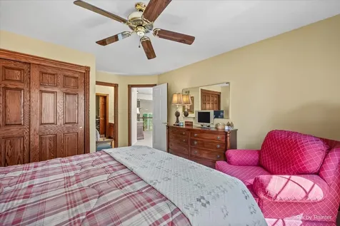 554 West Rosiland Drive N Palatine IL 60074