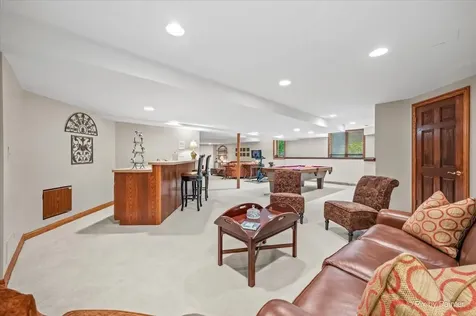 554 West Rosiland Drive N Palatine IL 60074