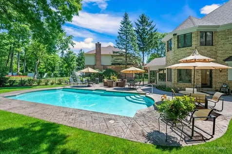 554 West Rosiland Drive N Palatine IL 60074