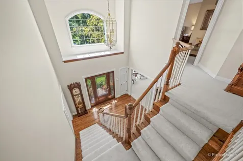 554 West Rosiland Drive N Palatine IL 60074