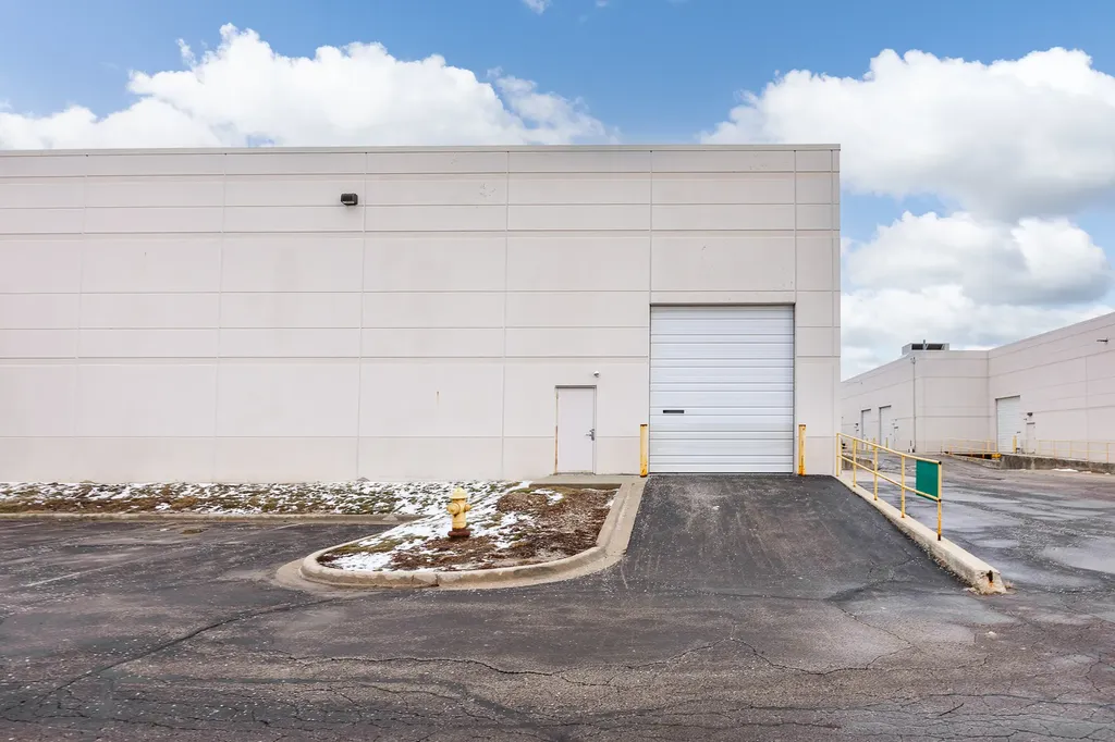 475 Quadrangle Drive Bolingbrook IL 60440