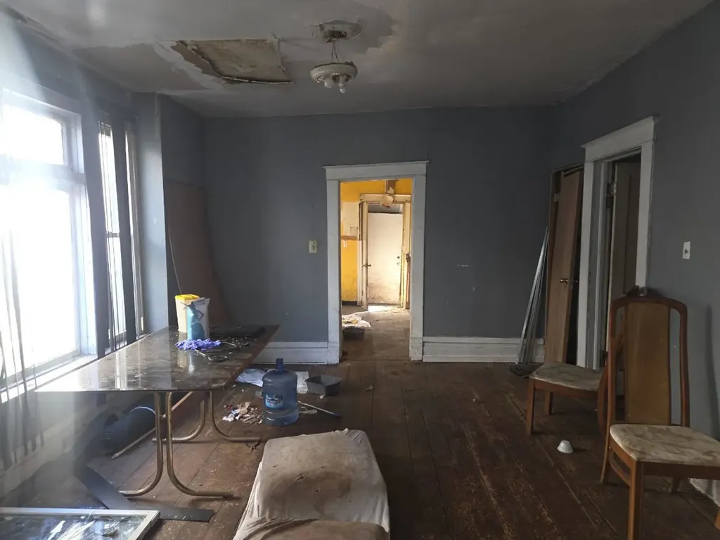 433 West 103rd Street Chicago IL 60628