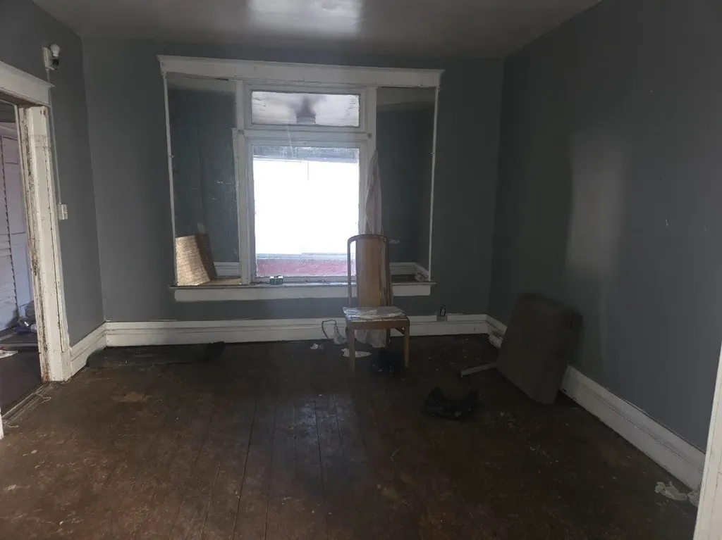 433 West 103rd Street Chicago IL 60628