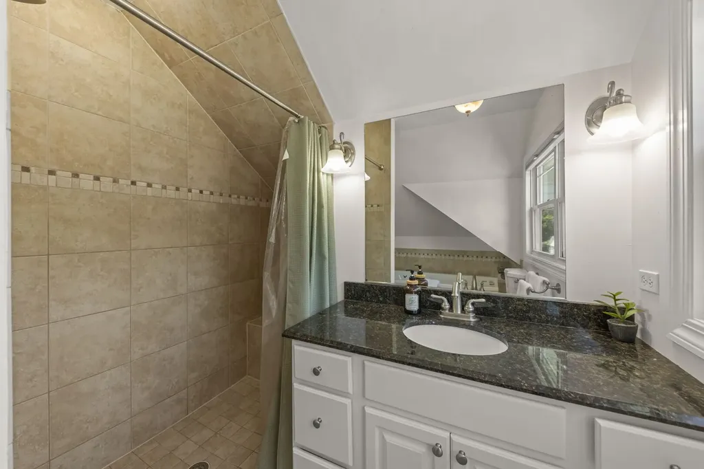 501 South Wisconsin Avenue Villa Park IL 60181