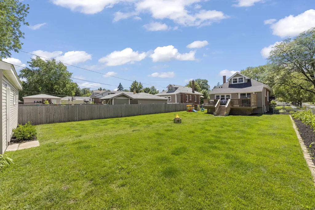 501 South Wisconsin Avenue Villa Park IL 60181