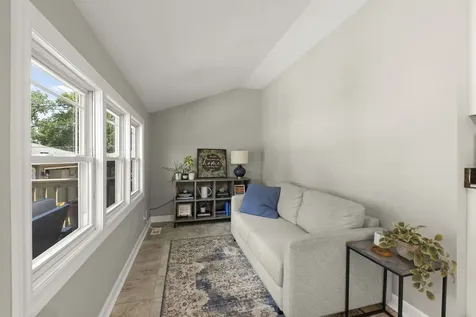 501 South Wisconsin Avenue Villa Park IL 60181