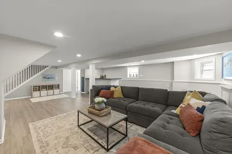 501 South Wisconsin Avenue Villa Park IL 60181