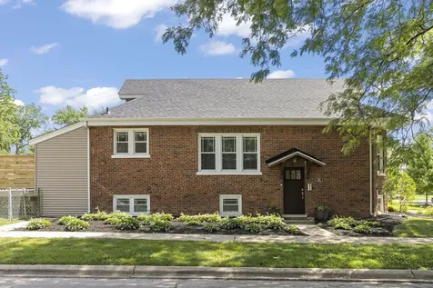 501 South Wisconsin Avenue Villa Park IL 60181