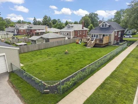501 South Wisconsin Avenue Villa Park IL 60181