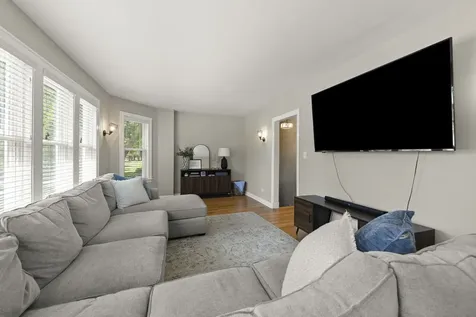 501 South Wisconsin Avenue Villa Park IL 60181