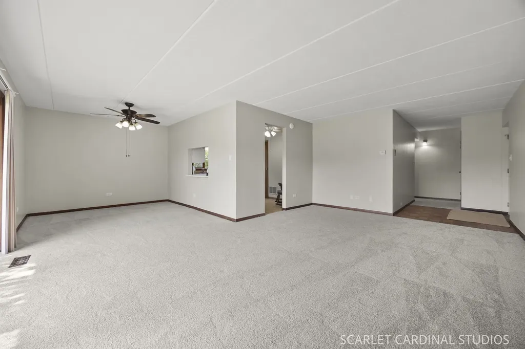 6223 Lake Park Lane Willowbrook IL 60527
