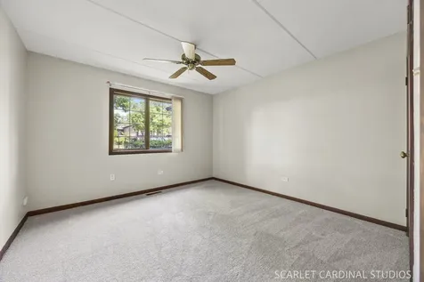 6223 Lake Park Lane Willowbrook IL 60527