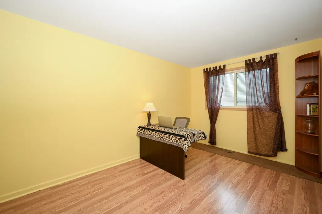 1970 Nottingham Lane Wheaton IL 60189