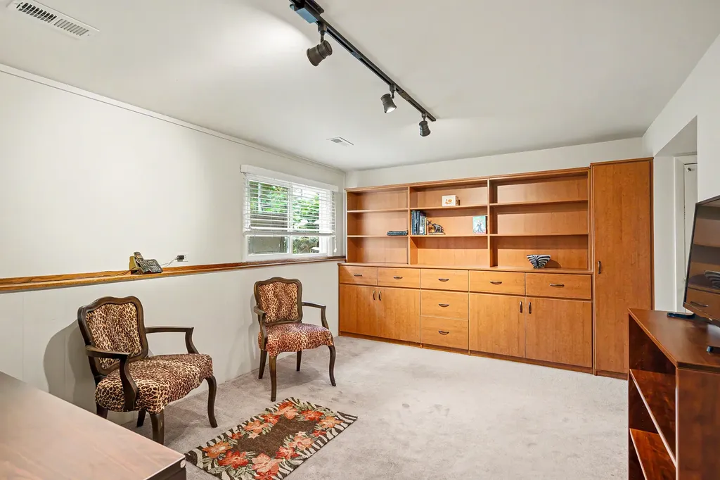 1970 Nottingham Lane Wheaton IL 60189