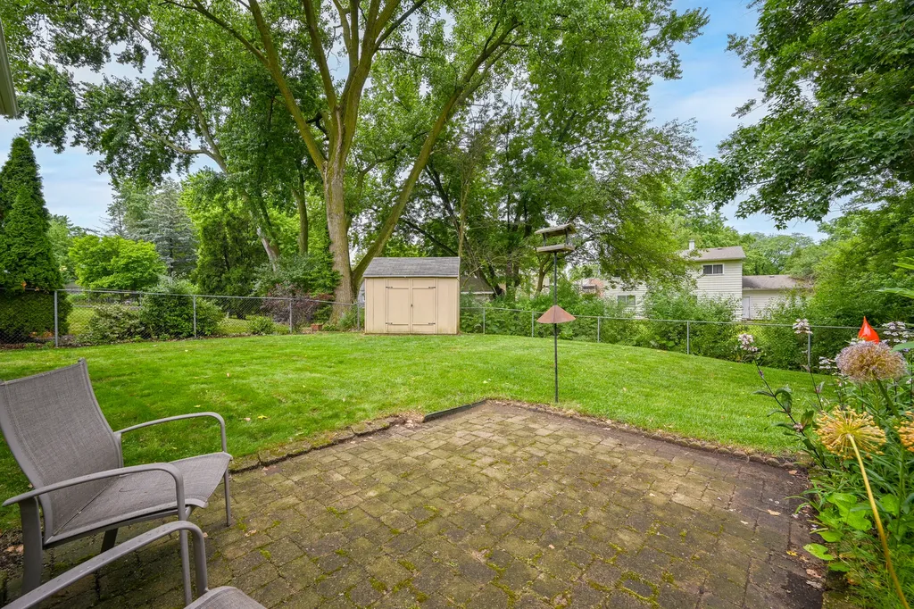 1970 Nottingham Lane Wheaton IL 60189