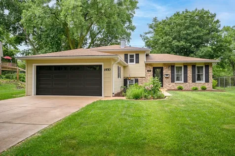 1970 Nottingham Lane Wheaton IL 60189