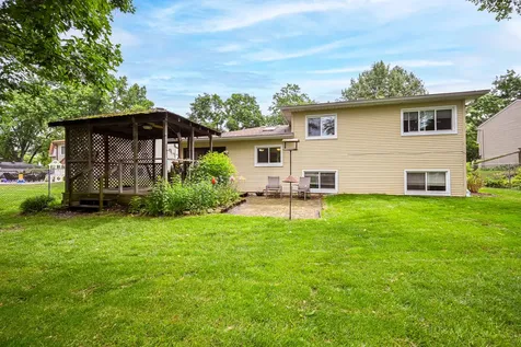 1970 Nottingham Lane Wheaton IL 60189