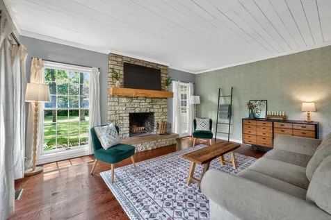 41W861 High Point Lane Elburn IL 60119