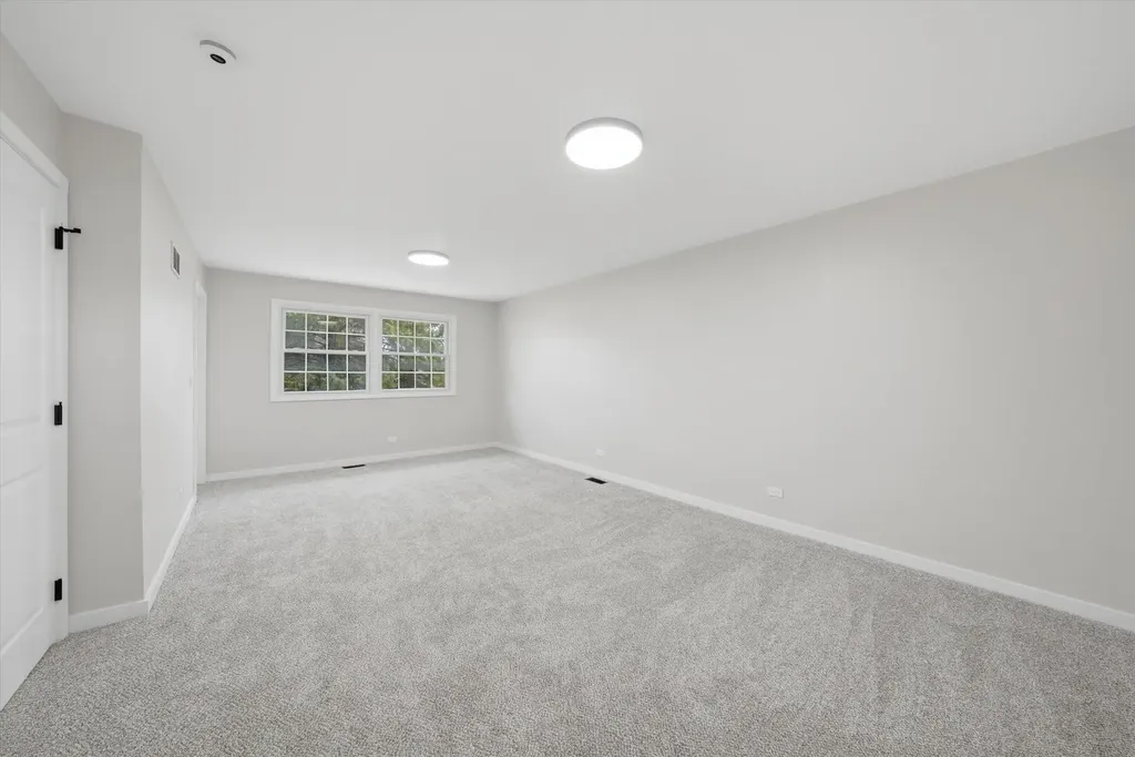 6S656 Avon Court Naperville IL 60540