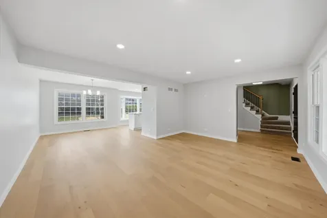 6S656 Avon Court Naperville IL 60540
