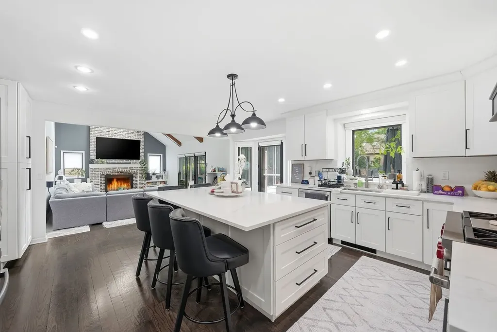 729 Arlington Avenue Naperville IL 60565