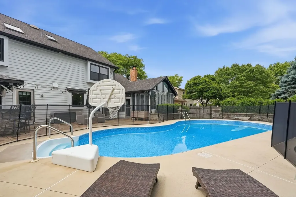729 Arlington Avenue Naperville IL 60565