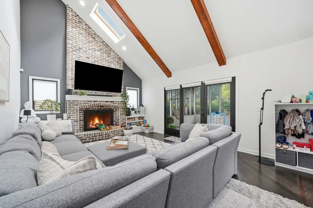 729 Arlington Avenue Naperville IL 60565
