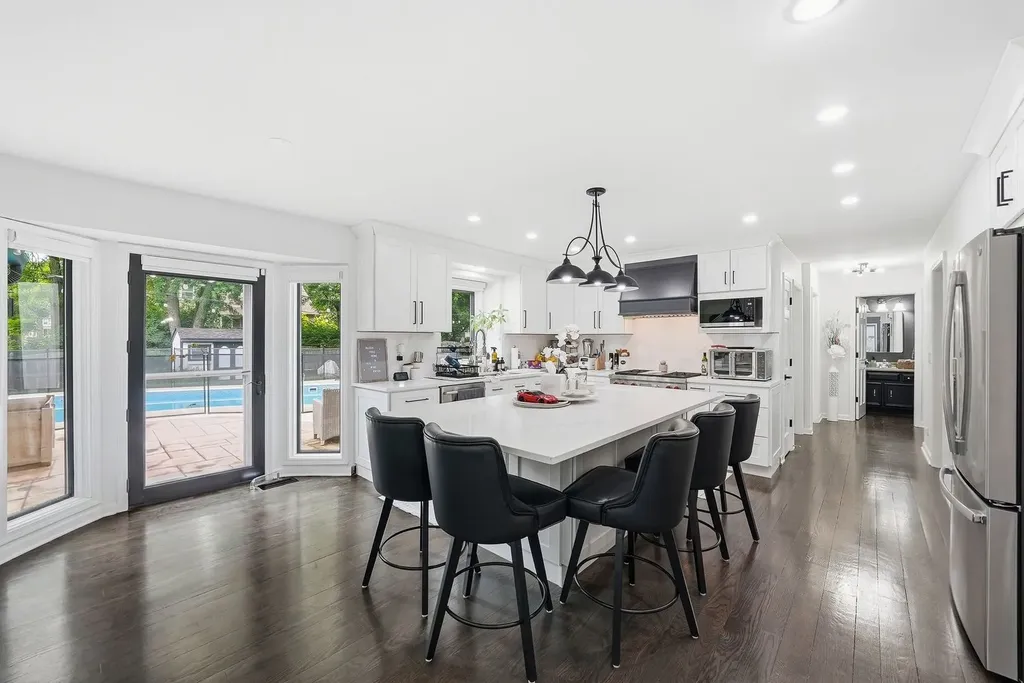 729 Arlington Avenue Naperville IL 60565