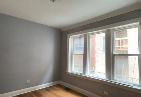 7307 South Bennett Avenue Chicago IL 60649