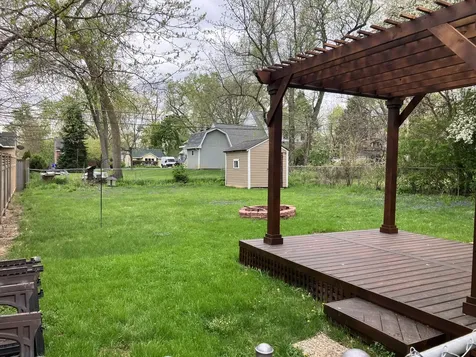 4909 Fountain Lane Mccullom Lake IL 60050