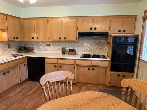 14325 Kedvale Avenue Midlothian IL 60445