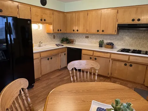 14325 Kedvale Avenue Midlothian IL 60445