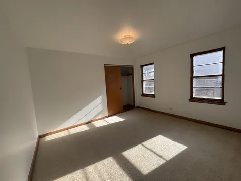 10315 Chaucer Street Westchester IL 60154