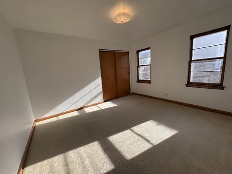 10315 Chaucer Street Westchester IL 60154