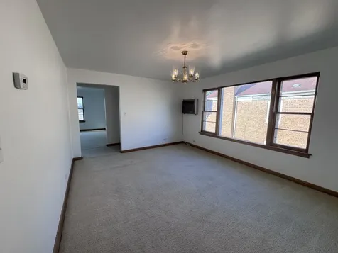 10315 Chaucer Street Westchester IL 60154
