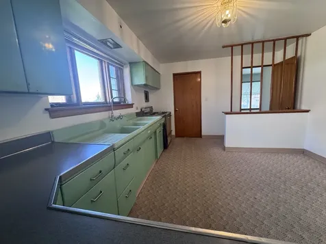 10315 Chaucer Street Westchester IL 60154