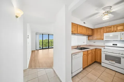 511 Aurora Avenue Naperville IL 60540