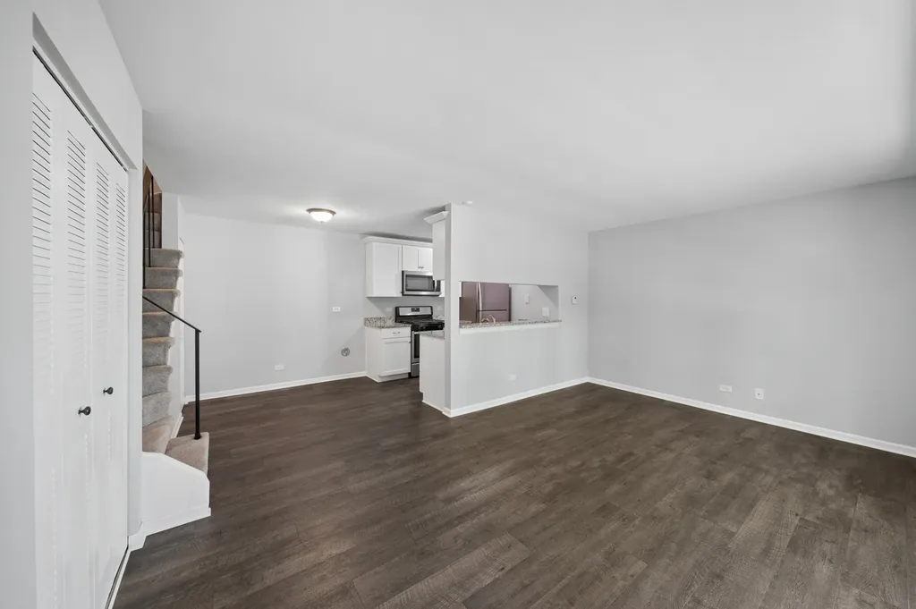 1303 Woodcutter Lane Wheaton IL 60189