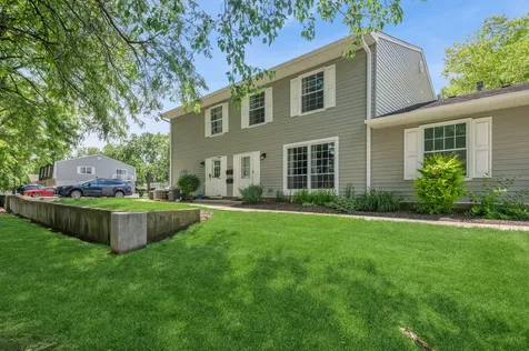 1303 Woodcutter Lane Wheaton IL 60189