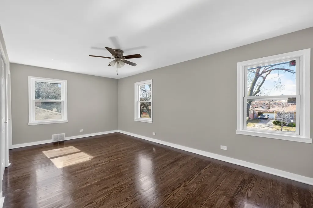 8155 South Wabash Avenue Chicago IL 60619