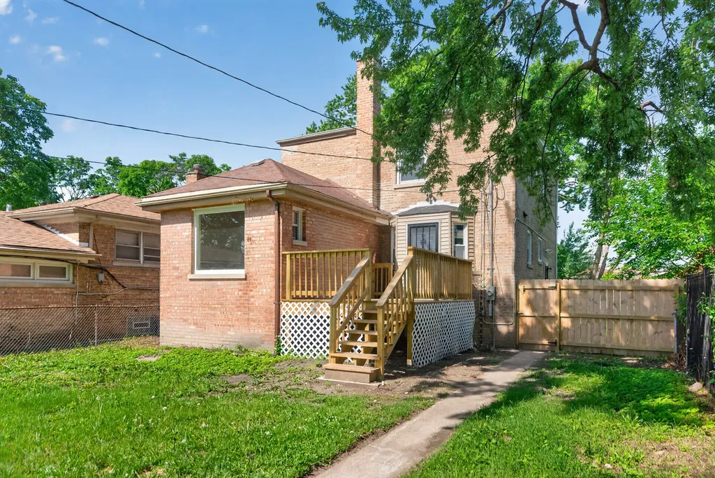 8155 South Wabash Avenue Chicago IL 60619