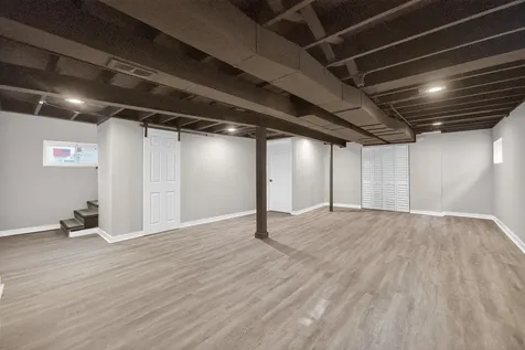 8155 South Wabash Avenue Chicago IL 60619