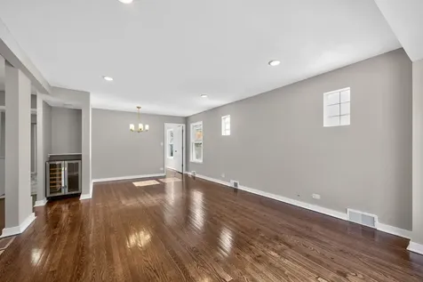 8155 South Wabash Avenue Chicago IL 60619